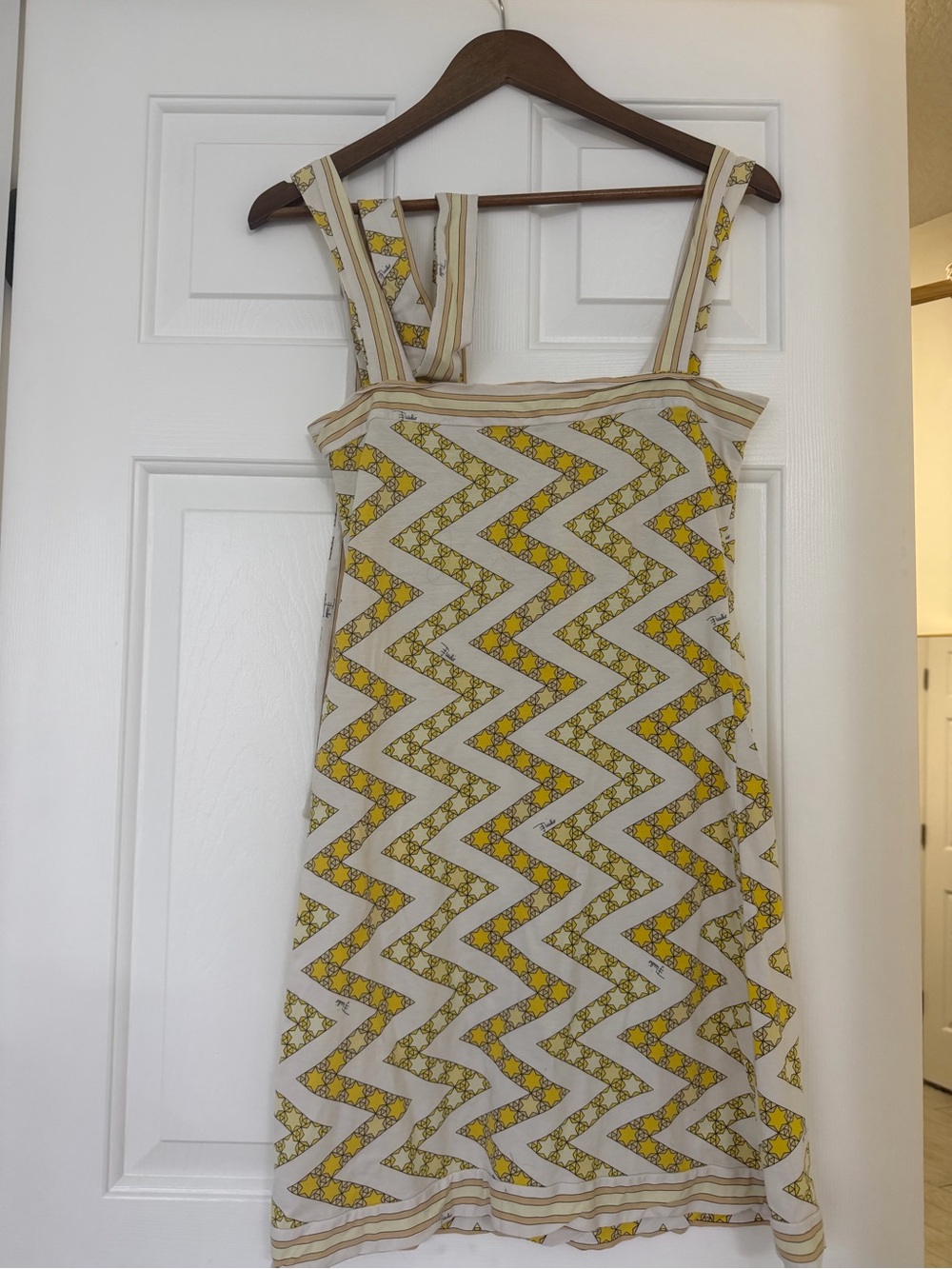 Emilio Pucci Yellow and Cream Zigzag Mini Dress - Picture 8 of 8